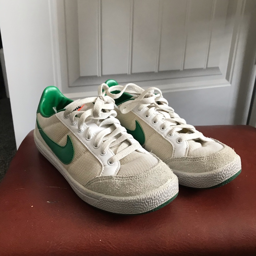 Vintage Nike Sneakers